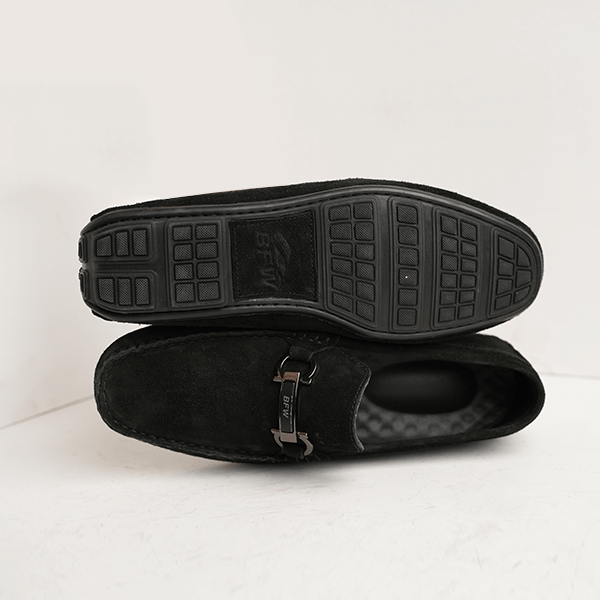Irving Suede Bit Driving Moccasin in Black — rubber sole