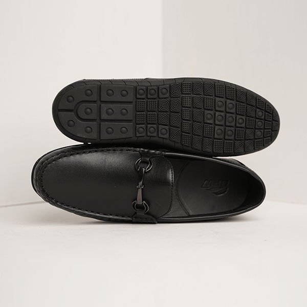 Miami Leather Bit Loafer in Black — rubber sole