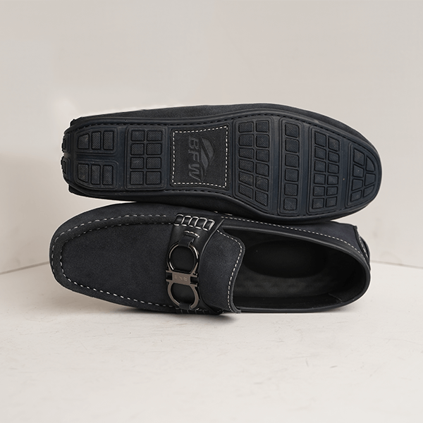 Duke Suede Bit Driving Moccasin in Blue — rubber sole