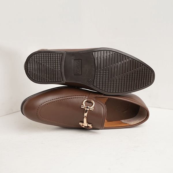 Kordon Leather Horsebit Loafer in Brown — rubber sole