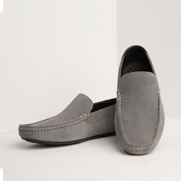 Dover Suede Driving Moccasin in Grey