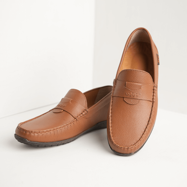 Louis Textured Penny Loafer in Tan